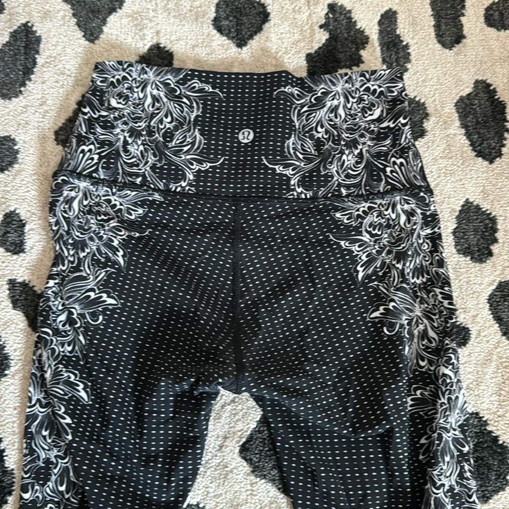 Lululemon leggings